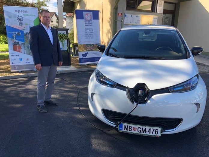 42555318_2135709996441941_5248539087563915264_n