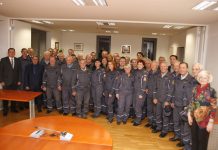 Gasilke in gasilci na slavnostnem sprejemu v Občini Hajdina