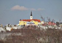 Na Destrniku nad koronavirus kar z moko destrnik