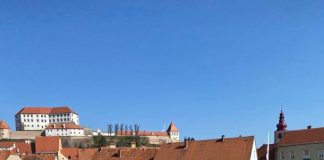 Policija na Ptuju opozarjala na spoštovanje odloka oidočih