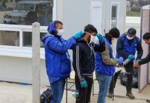 Ujeli 455 ilegalcev Fotografija je simbolična. (Na fotografiji migranti v Bihaću, vir: klix.ba)