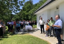 Družina Vasle do nove hiše