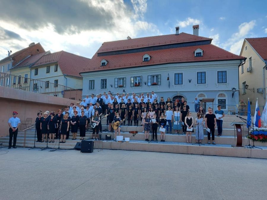 Proslava na Ptuju Proslava na Ptuju