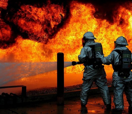 Požar v zbiralnici kosovnih odpadkov v Podlehniku povzročil 15.000 evrov škode Slika je simbolična. Foto: Pixabay