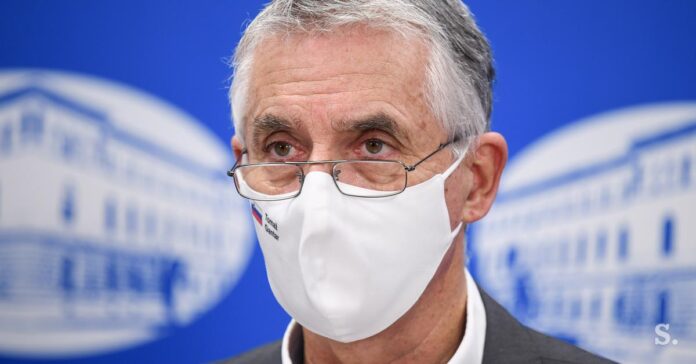 Gantar nagovarja Slovence pred prazniki