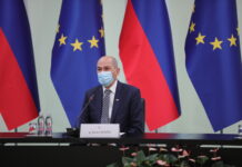 Kocka je padla! Od 1. do 12.4. smo doma!