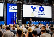 V Slovenskih Konjicah poteka kongres Slovenske demokratske stranke