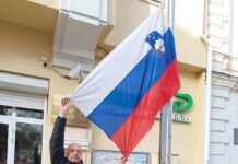 Veleposlaništvo v Kijevu s ponedeljkom zopet obratuje!