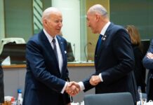 Predsednik vlade Janez Janša v Bruslju: Ukrajini moramo pomagati z upanjem, vojaško pomočjo, humanitarno pomočjo in denarjem