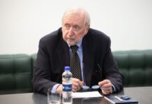 Se še kdo iz vlade strinja z Dr. Dimitrijem Ruplom, da mora Slovenija ostro zavrniti dve izjavi srbskih politikov?