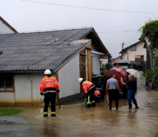 Vaščani Sestrž zaskrbljeni zaradi sobotne poplave, voda je izredno hitro naraščala