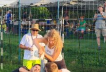 Kmečke igre v Ločiču ponovno oživele tradicijo z žganjekuho