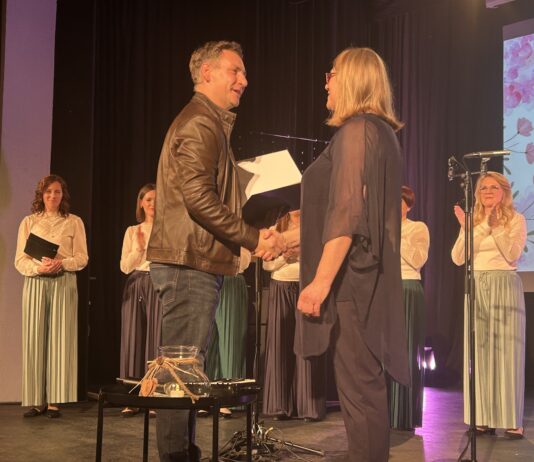 Barve življenja: koncert, ki je razsvetlil ormoški Dom kulture