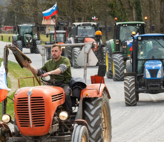 Golobova vlada z novima zakonoma še poglablja krizo slovenskega kmetijstva