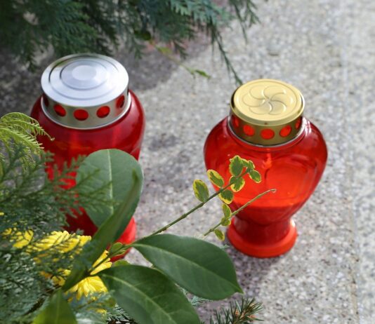 Mestni svet Ptuj odobril znižanje cen grobnin