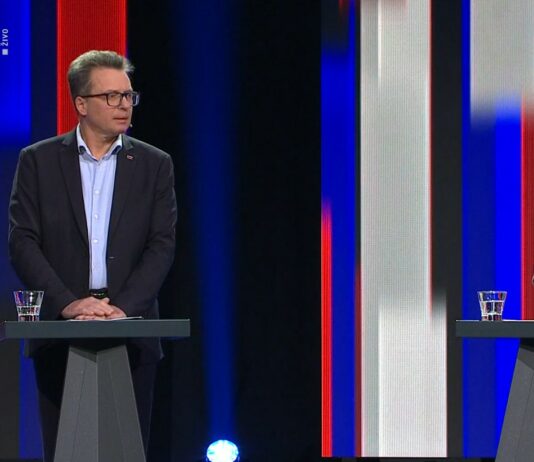 🚨📉 Ne odločbe – oskrbo! Koalicija je dolgotrajno oskrbo spremenila v birokratski polom. 🧓⚠️