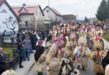 V Vidmu veliko denarja, malo učinka: vprašanja o odgovornosti župana postajajo vse glasnejša