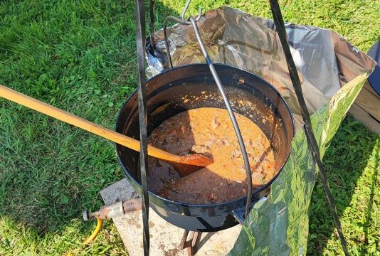 Lovrenc bo znova zadišal po golažu: sedma tradicionalna golažijada prinaša kulinariko, tekmovanje in dobro voljo