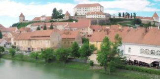Pogled na Ptuj s starim mestnim jedrom