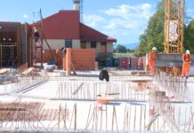 Lovrenc pred novo športno dvorano: dodatne učilnice in cilj pred šolskim letom 2027/28 Gradbišče nove šolske in športne infrastrukture
