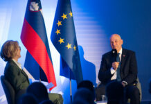 Janez Janša v pogovoru na poslovnem zajtrku AmCham Slovenija