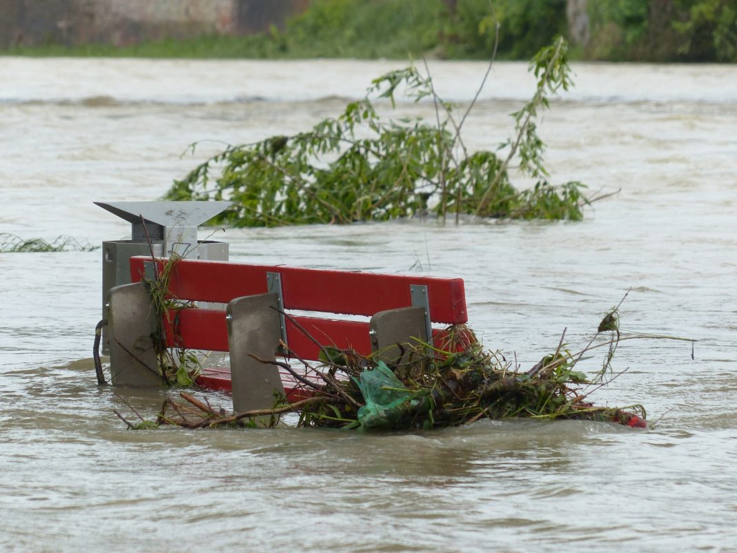 Poplavna varnost Ptujske Drave. Slika je simbolična.